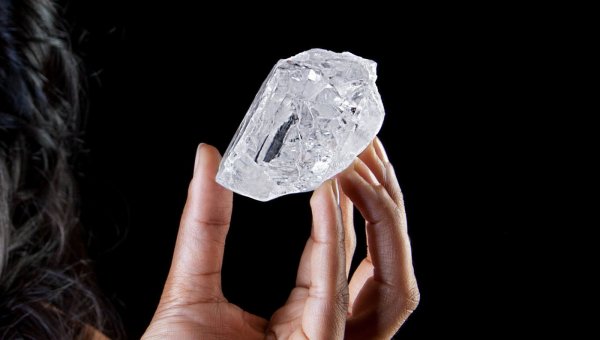 Продан самый крупный в мире необработанный алмаз