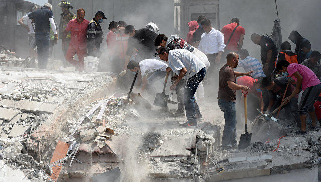Число жертв землетрясения в Мексике выросло до 355