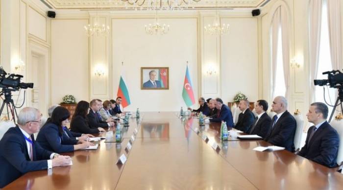Президенты Азербайджана и Болгарии выступили с заявлениями для прессы