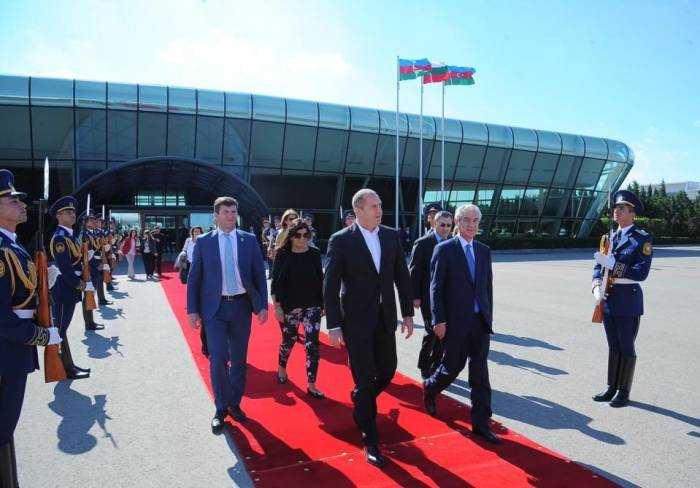 Завершился визит президента Болгарии в Азербайджан