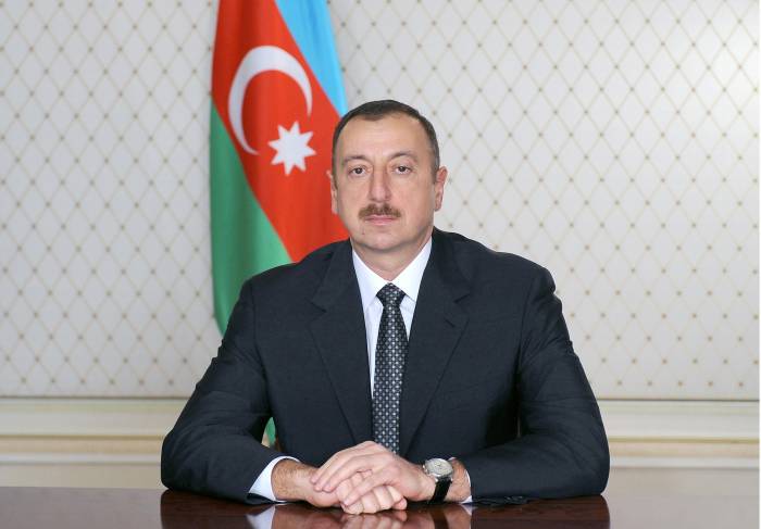 Ильхам Алиев наградил Шаитдина Алиева и Низами Надирова 