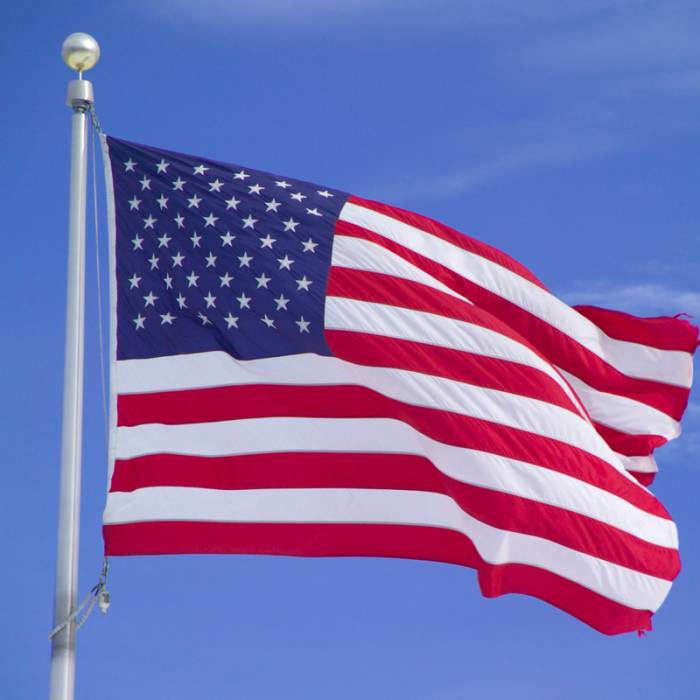 Трамп возобновил прием беженцев в США