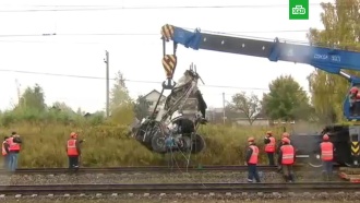 Пассажирский поезд столкнулся с БТР в Финляндии