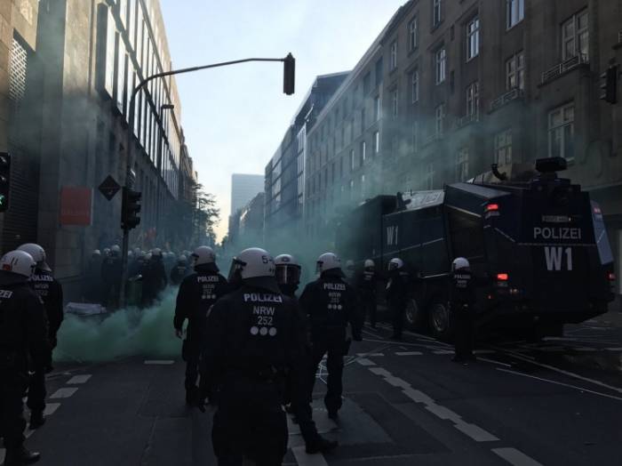 Столкновение с курдами в Германии: 15 полицейских пострадали