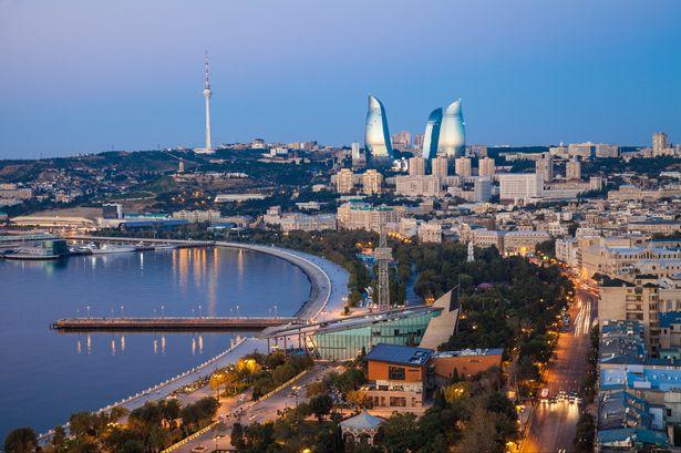 В Баку прошел велопробег, посвященный Дню Государственного флага