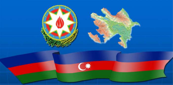 Азербайджан отмечает День Конституции