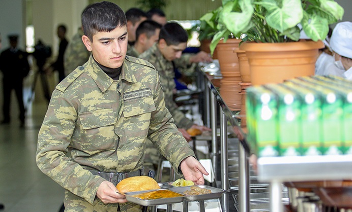 Чем и как питается азербайджанский военнослужащий – СПЕЦРЕПОРТАЖ