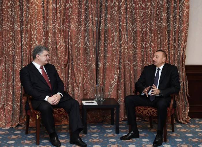 Ильхам Алиев встретился с Порошенко
