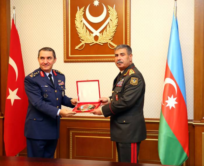Баку и Анкара расширяют военное сотрудничество (ФОТО)