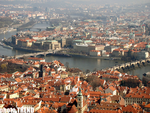 В Праге рухнул пешеходный мост
