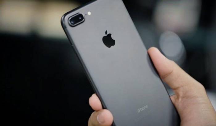 Apple представит бюджетную модель iPhone