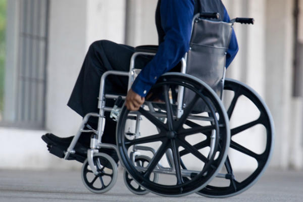 В Азербайджане инвалидов обеспечат работой