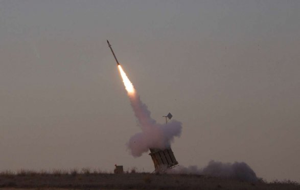 Израиль сбил две палестинские ракеты
