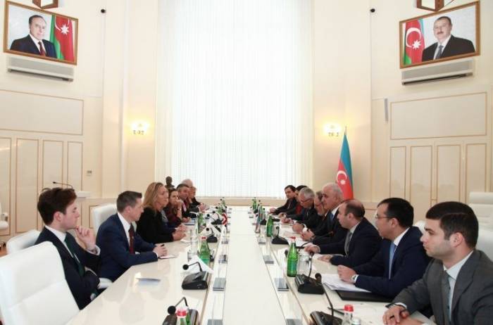 Состоялось заседание комиссии по экономическому сотрудничеству Азербайджан-Великобритания