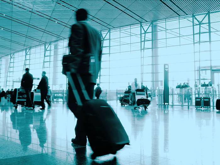 Турция усилит проверку российских туристов в аэропорту Стамбула