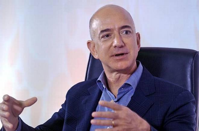 Глава Amazon возглавил рейтинг Forbes