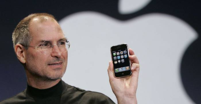 У Apple отсудили права на имя Стива Джобса