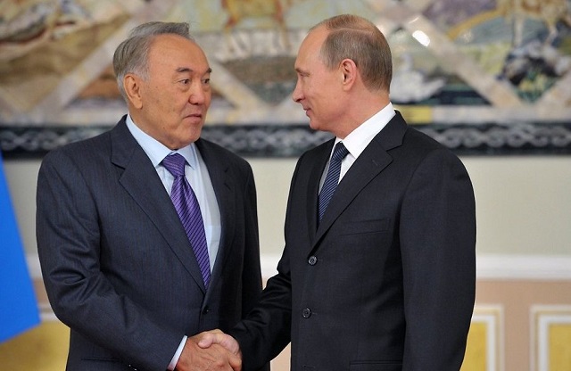 Путин обсудил с Назарбаевым подготовку к переговорам по Сирии в Астане