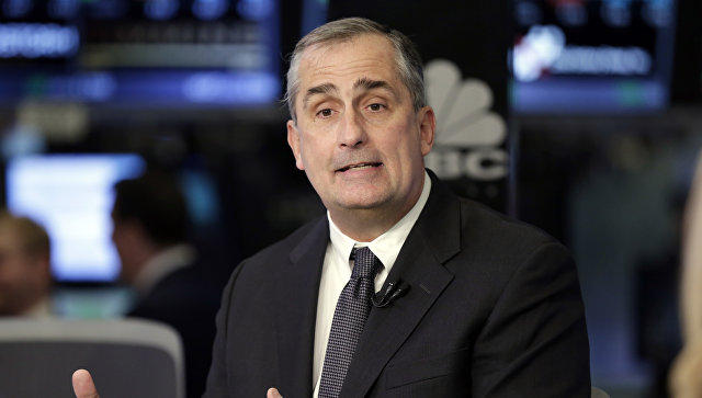 Глава Intel обвинен в продаже акций компании после выявления проблем