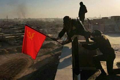 В Ракке подняли флаг СССР