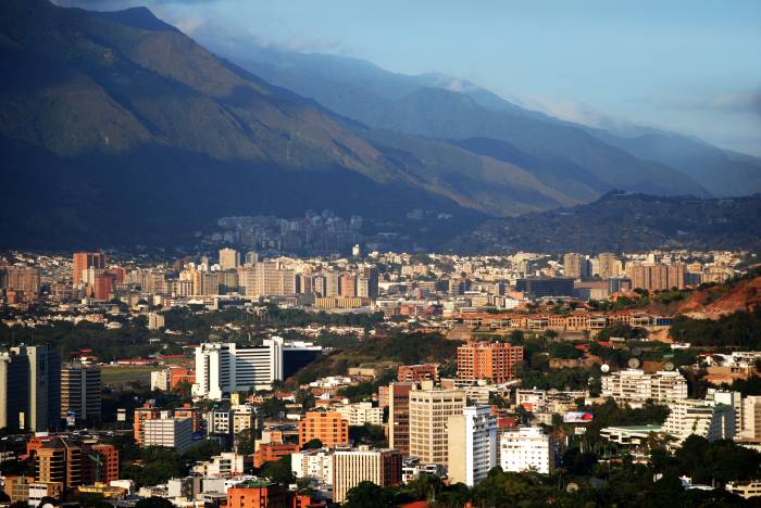 В Венесуэле начали эмиссию новой криптовалюты "петро"