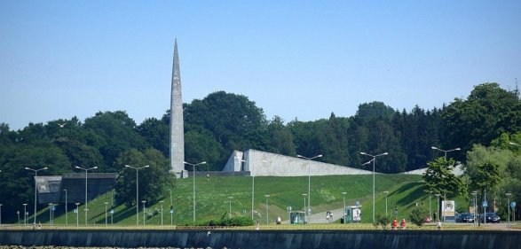 Власти Эстонии решили снести советский мемориал в Таллине