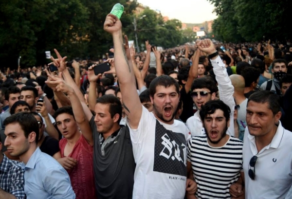 В Ереване пройдет марш протеста - ВИДЕО