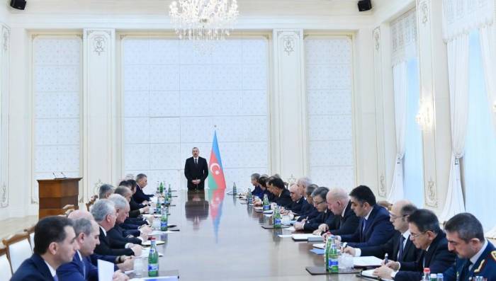 Президент: «Азербайджан закупит новые виды оружия» - ОБНОВЛЕНО