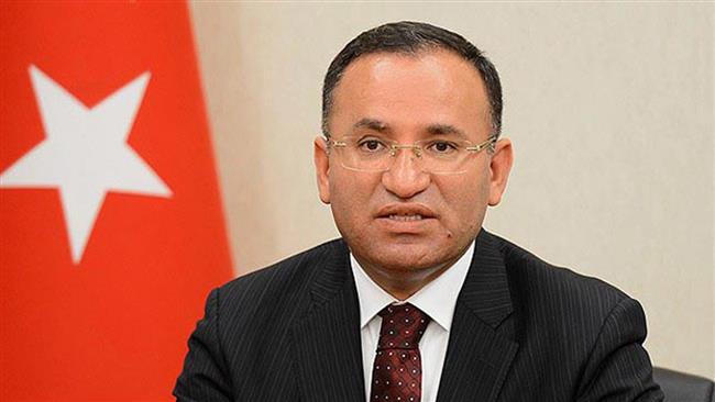 Вице-премьер: Конституционный суд Турции превышает полномочия