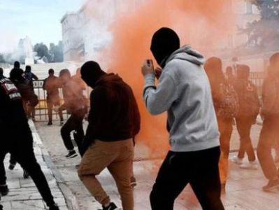 В Афинах полиция разогнала участников шествия протеста
