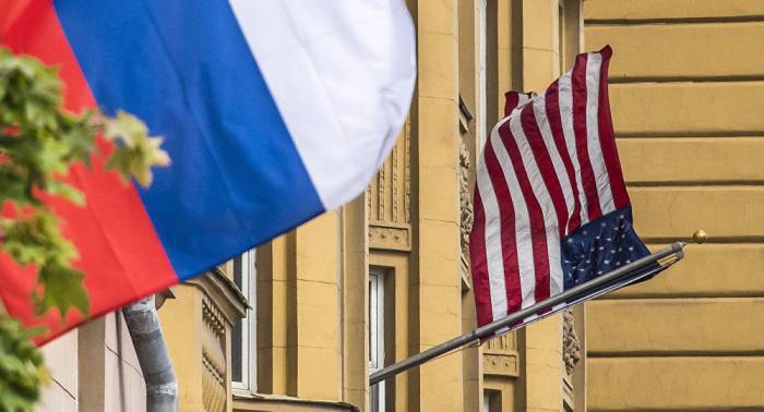 Россия в ожидании новых санкций: пострадает ли Азербайджан? - ИНТЕРВЬЮ