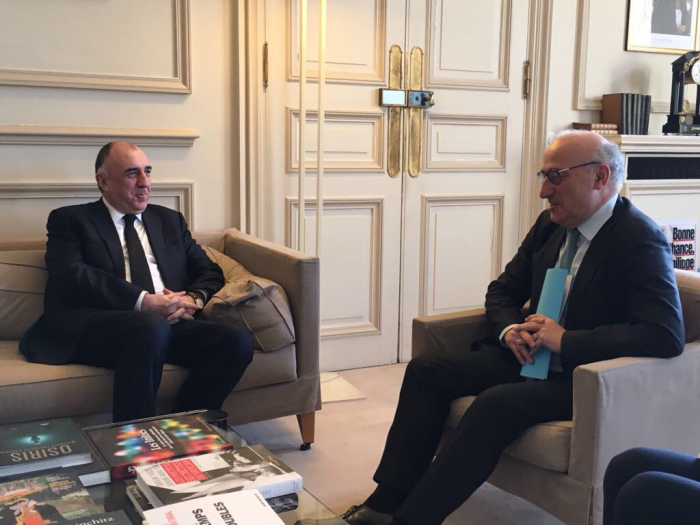 Глава МИД Азербайджана встретился с советником президента Франции