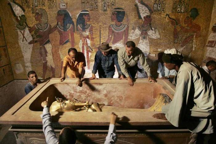 Археологи приступят к поискам гробницы супруги Тутанхамона