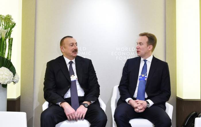 Президент Ильхам Алиев встретился с президентом Всемирного экономического форума