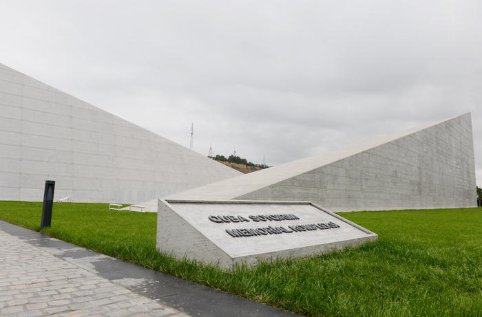Делегация Еврокомиссии посетила Губинский мемориальный комплекс геноцида