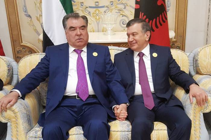 Лед тронулся: Узбекистан и Таджикистан идут навстречу друг другу