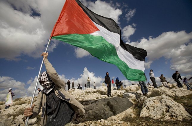 ООП призвала власти Палестины разорвать связи с Израилем