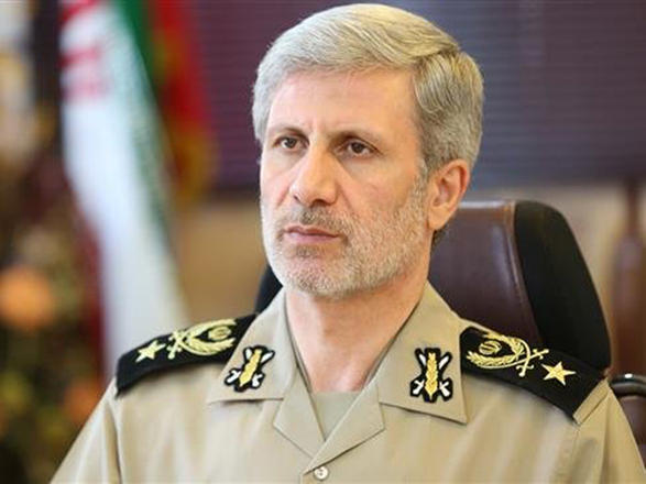 Министр обороны Ирана прибыл в Азербайджан