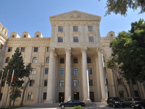 МИД Азербайджана рекомендует Франции не поддаваться на провокации армян