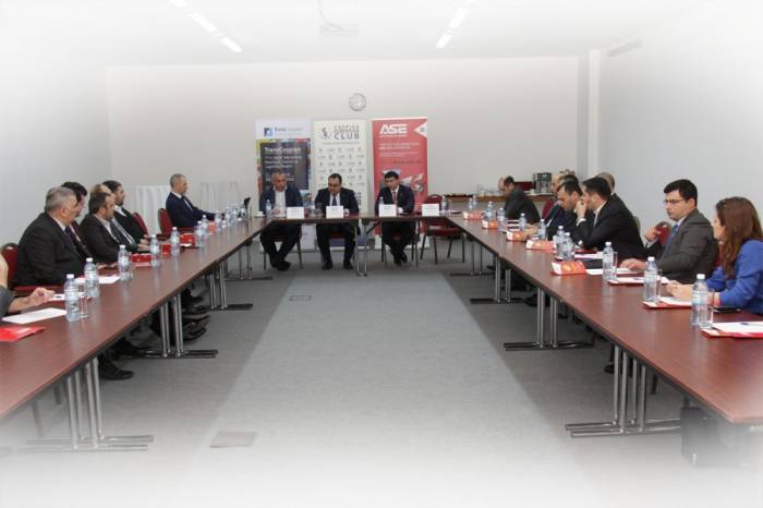 В Баку прошло заседание транспортного комитета Caspian European Club