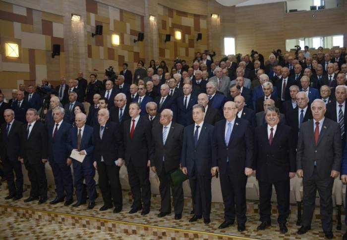 В Баку состоялся VII съезд Совета аксакалов - ОБНОВЛЕНО