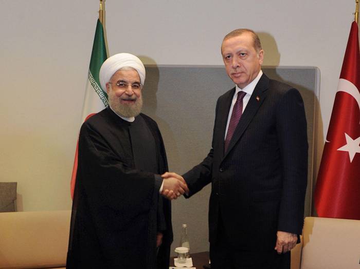Президенты Турции и Ирана обсудили ситуацию в Сирии
