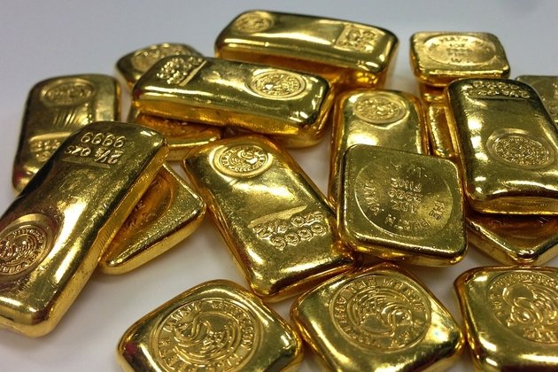 Стоимость драгоценных металлов в Азербайджане снизилась