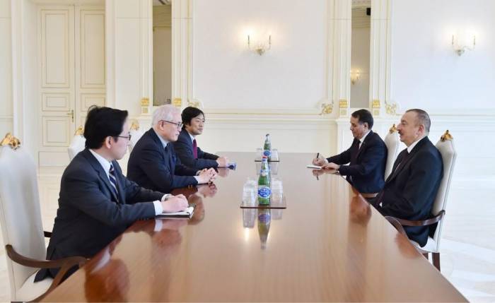 Ильхам Алиев принял советника премьера Японии по вопросам внешней политики 