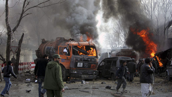 При атаке смертника в Кабуле погибли не менее пяти человек