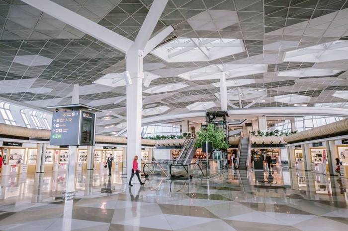 Пассажиропоток бакинского аэропорта за два месяца превысил полмиллиона