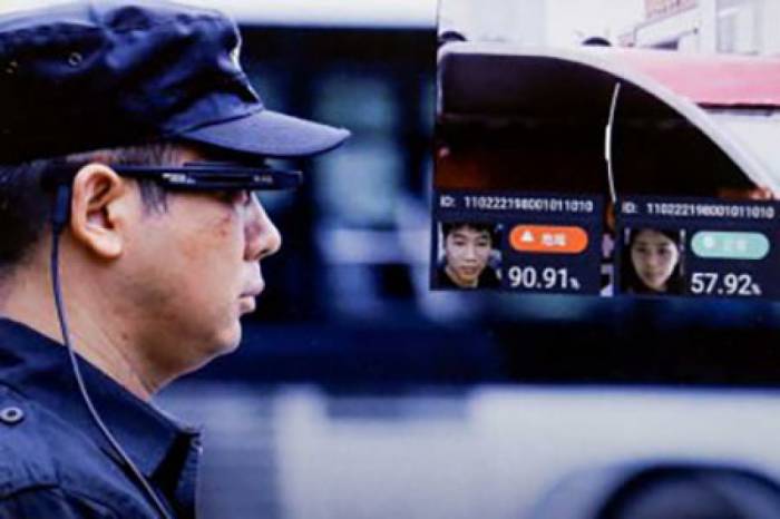 В Китае созданы умные очки для вычисления преступников