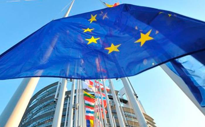 ЕС потребовал от России раскрыть детали разработки яда «Новичок»