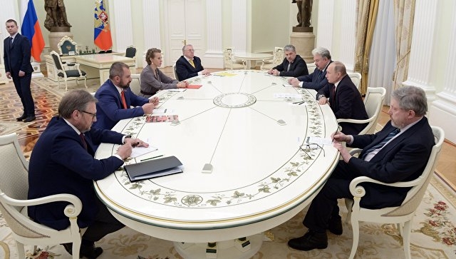 Путин призвал кандидатов в президенты к диалогу