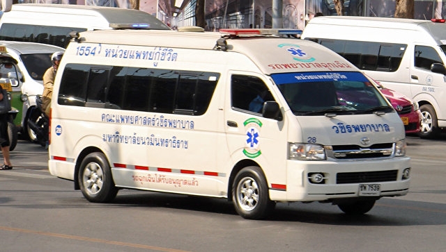 В Таиланде автобус столкнулся с грузовиком: есть погибшие